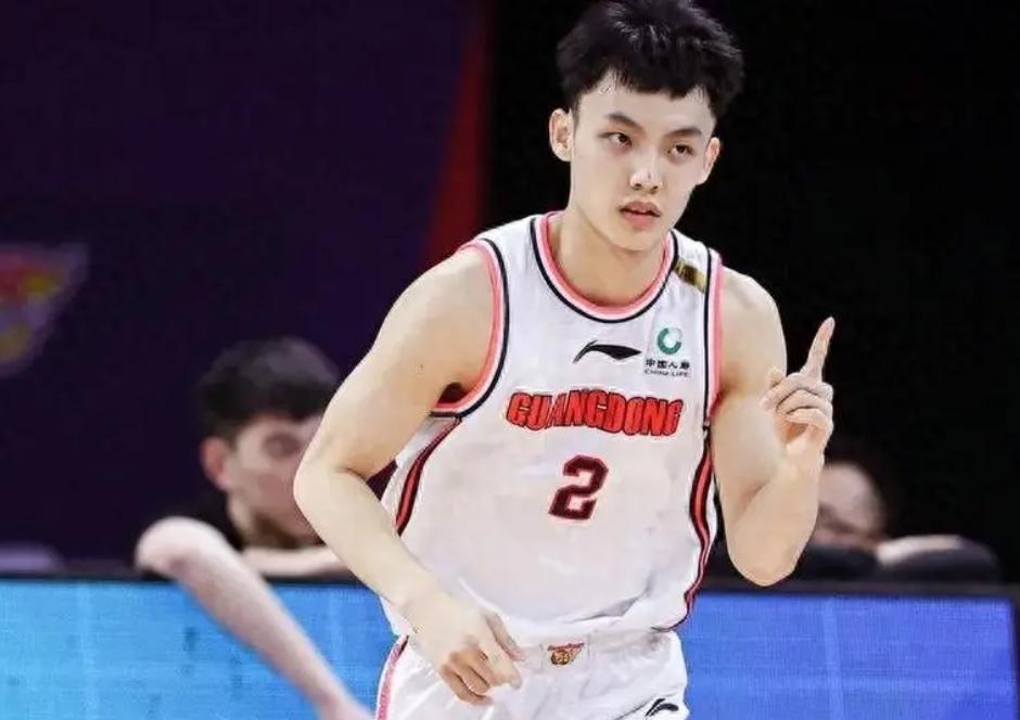 是秀恩爱的, 爆料人不再 是秀恩爱的, 爆料人不再