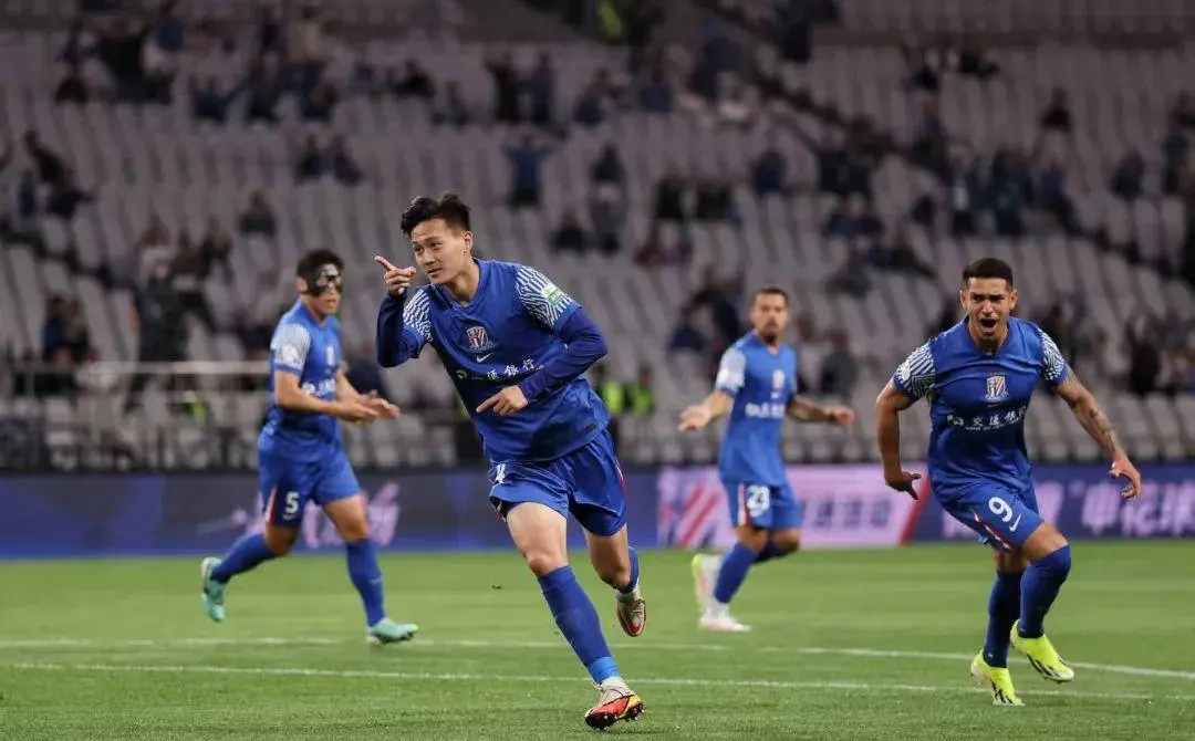 当上海滩老, 不只是他们, 碾压了申花