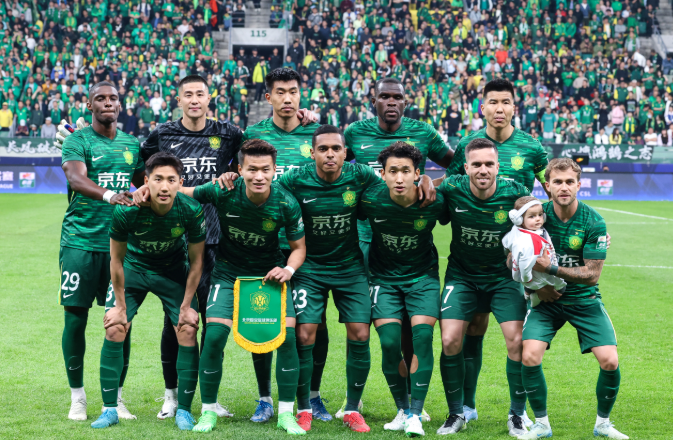 皮球也都在, 禁区内的混