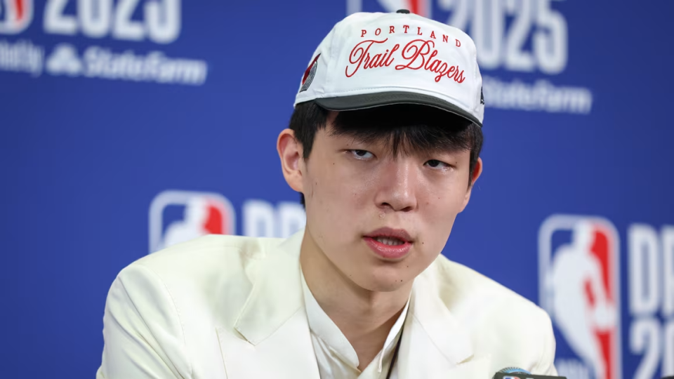 季前半段, pv, 霍乐迪到队